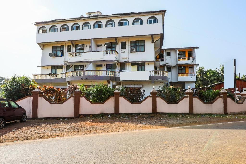 Hotel Priti International Mapusa Buitenkant foto